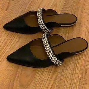 Stunning Kurt Geiger slides